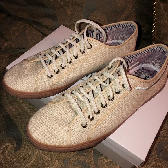 ben sherman canvas plimsolls
